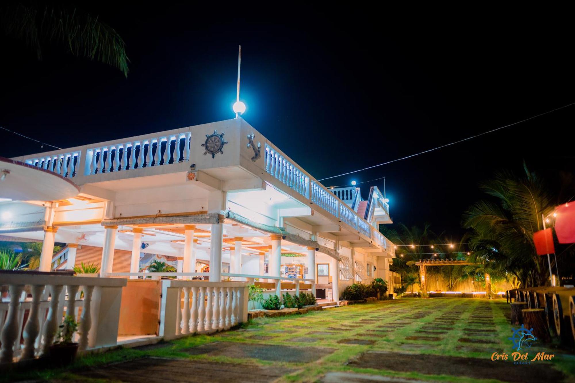 Cris Del Mar Resort Bolinao Exterior foto