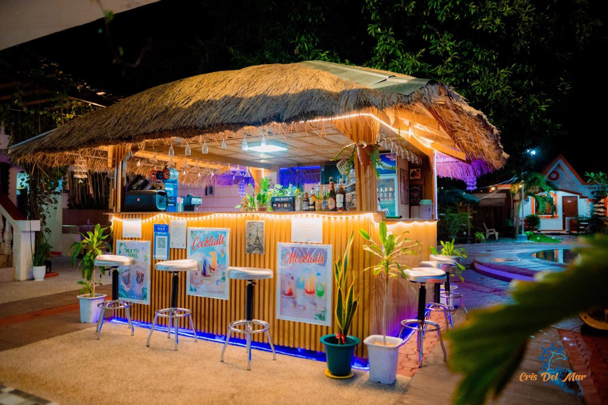 Cris Del Mar Resort Bolinao Exterior foto