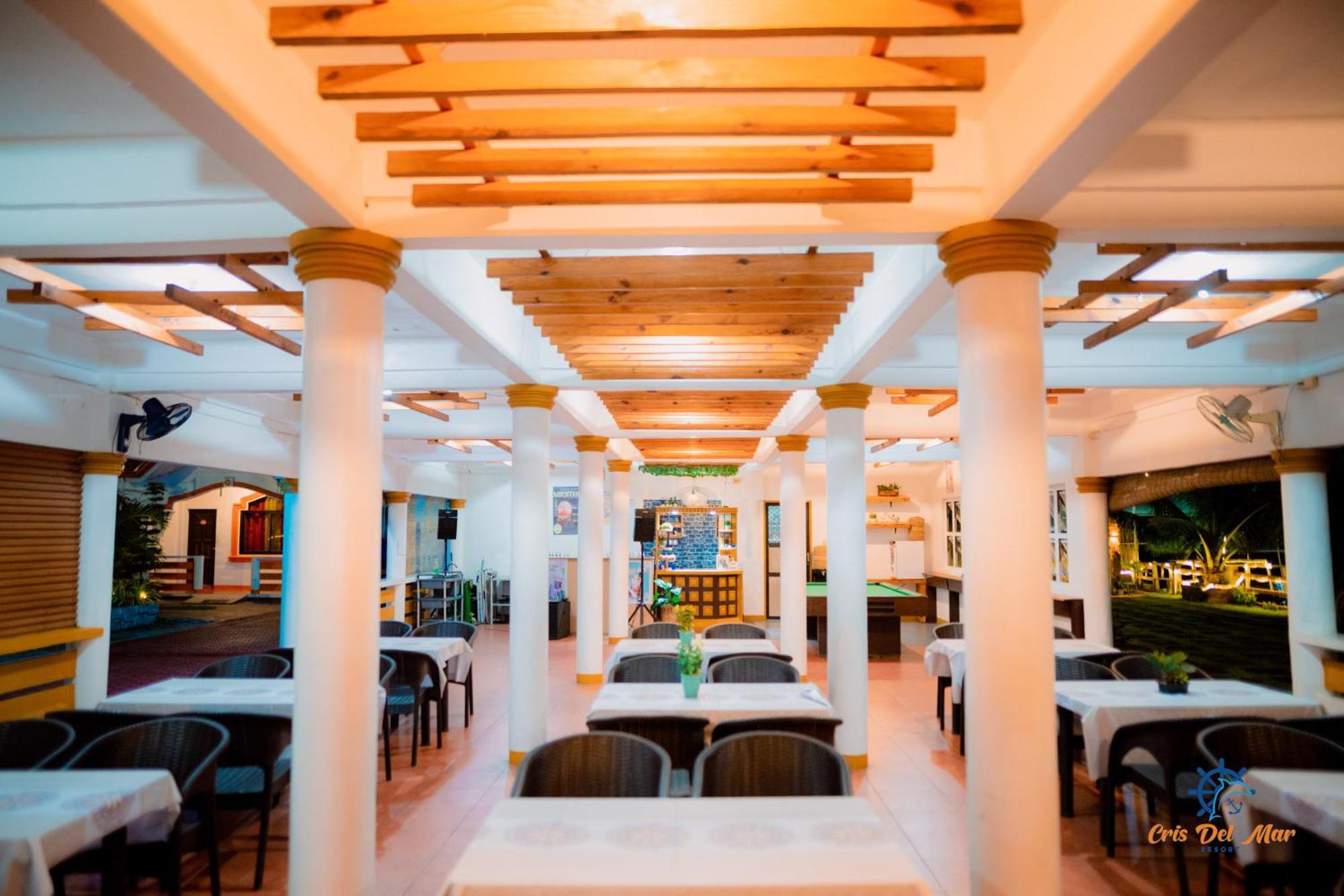 Cris Del Mar Resort Bolinao Exterior foto