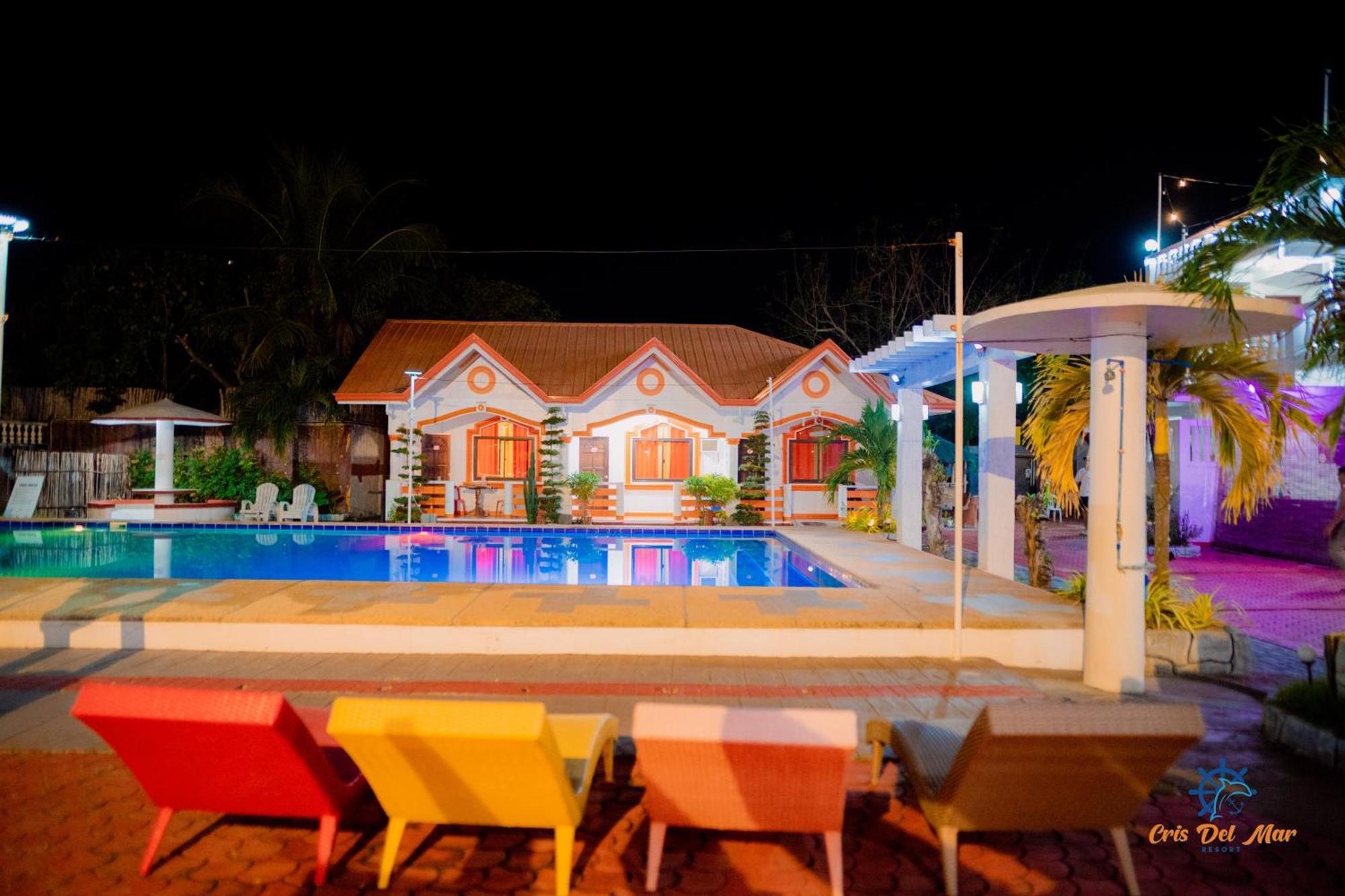 Cris Del Mar Resort Bolinao Exterior foto